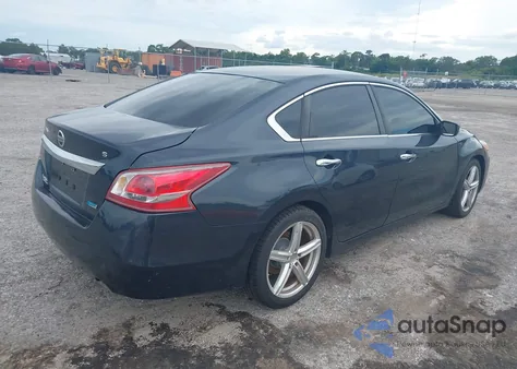 2013 Nissan Altima 2.5 S from USA, damaged, VIN 1N4AL3AP2DC200364